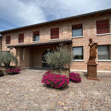 Agriturismo La Sapienza Monestirolo Exteriör bild